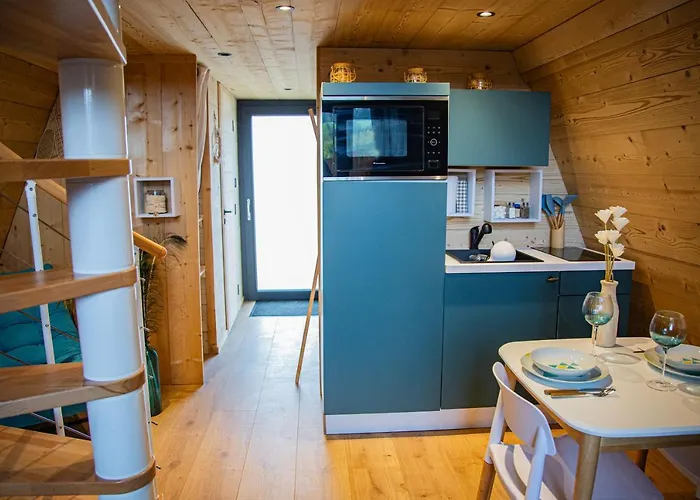 Domaine De La Voge & Et Chata *